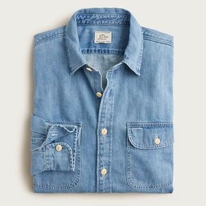 J. Crew Midweight denim workshirt • size small• NWT • BT743